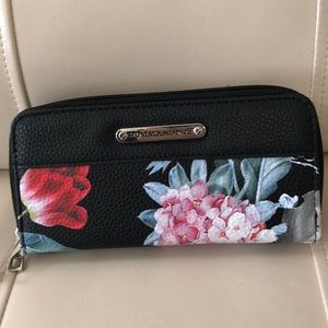 Stone Mountain wallet